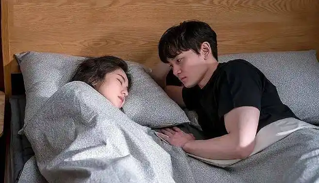 已婚男人别去寻找"灵魂伴侣",否则年轻时错爱,会毁了自己一生_老公