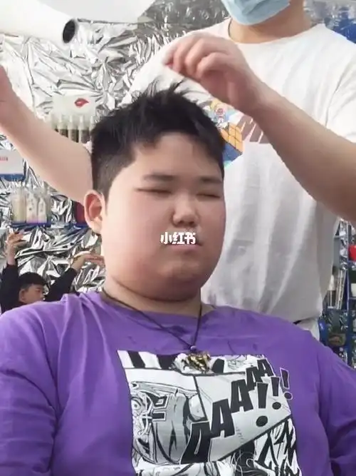 大脸盘应该怎样剪